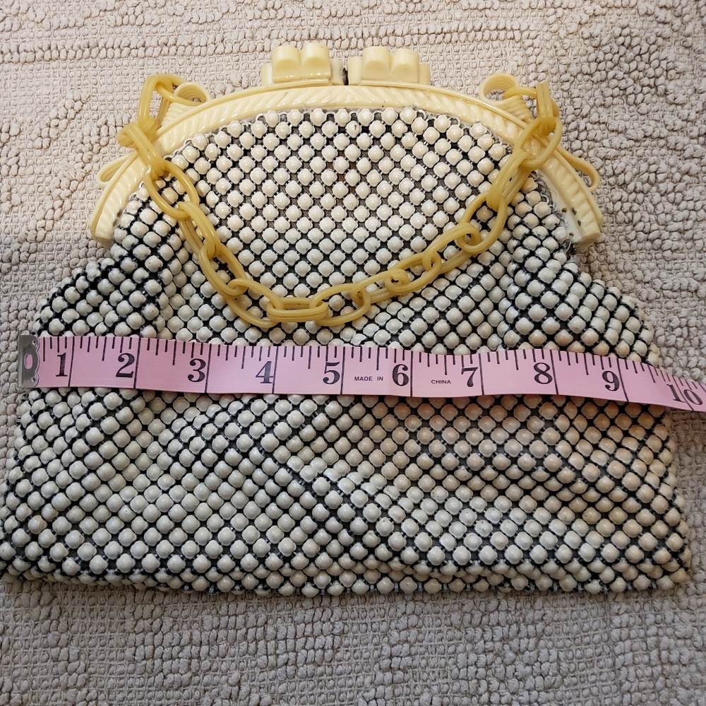 Vintage Whiting and Davis enameled mesh purse.